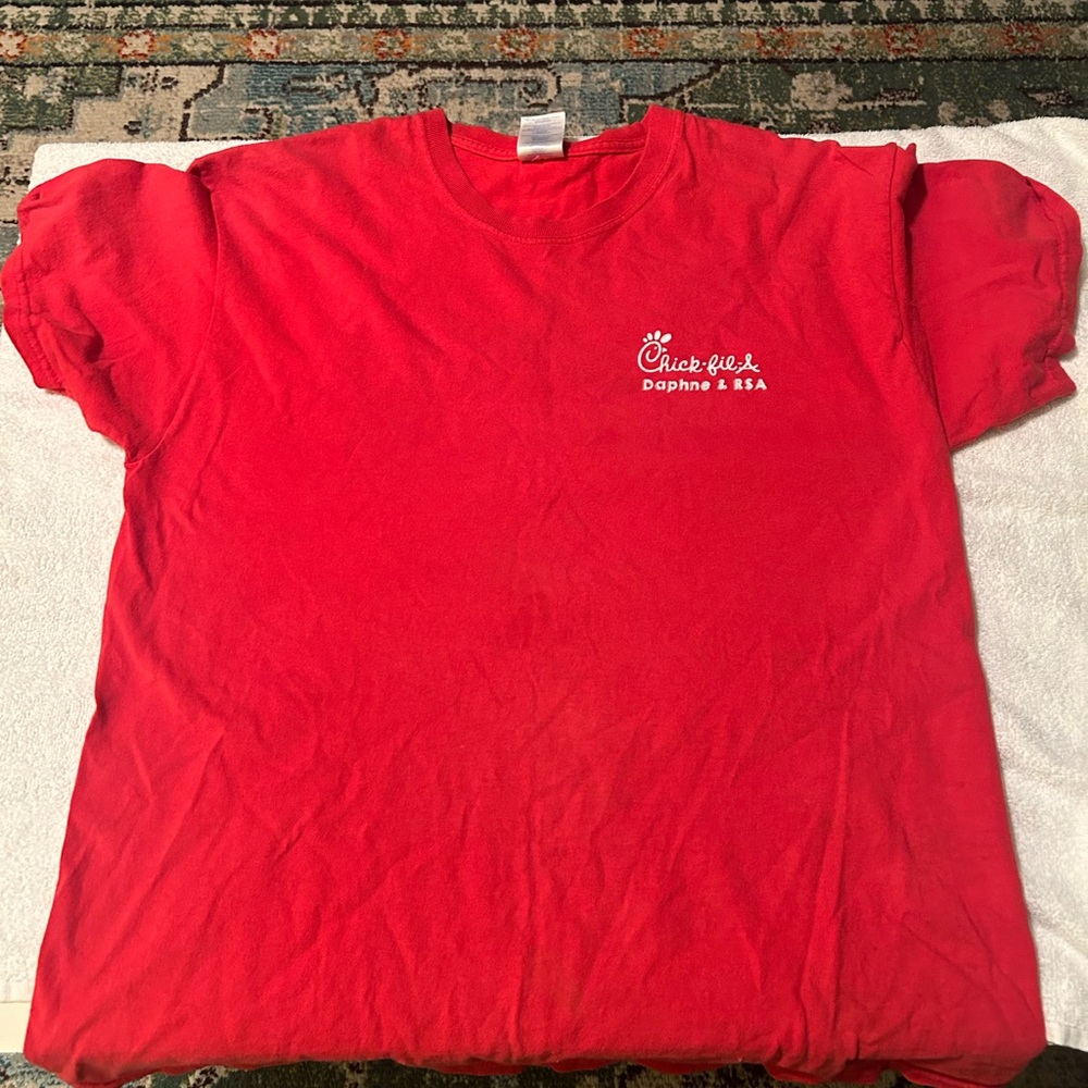 Gildan Red Short Sleeve Tee